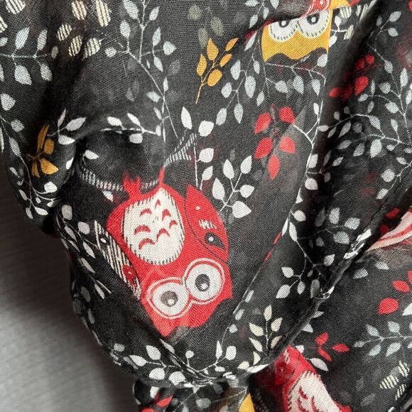 Owl Print Scarf  Soft Lightweight Sheer Infinity Wrap 100% Viscose Black & Red - Picture 3 of 7